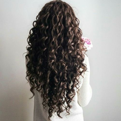 1576161797_745_58-Chic-Curly-Hairstyles-For-Women-2019.jpg