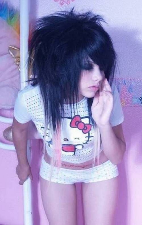 1576273183_246_69-Emo-Hairstyles-for-Girls-I-bet-you-haven’t-seen.jpg