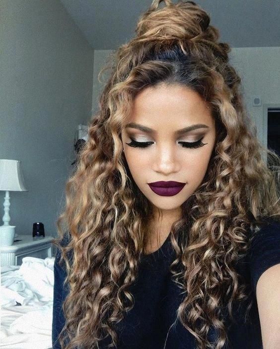 17 Gorgeous YouTube Tutorials That Are Perfect For People With Curly Hair