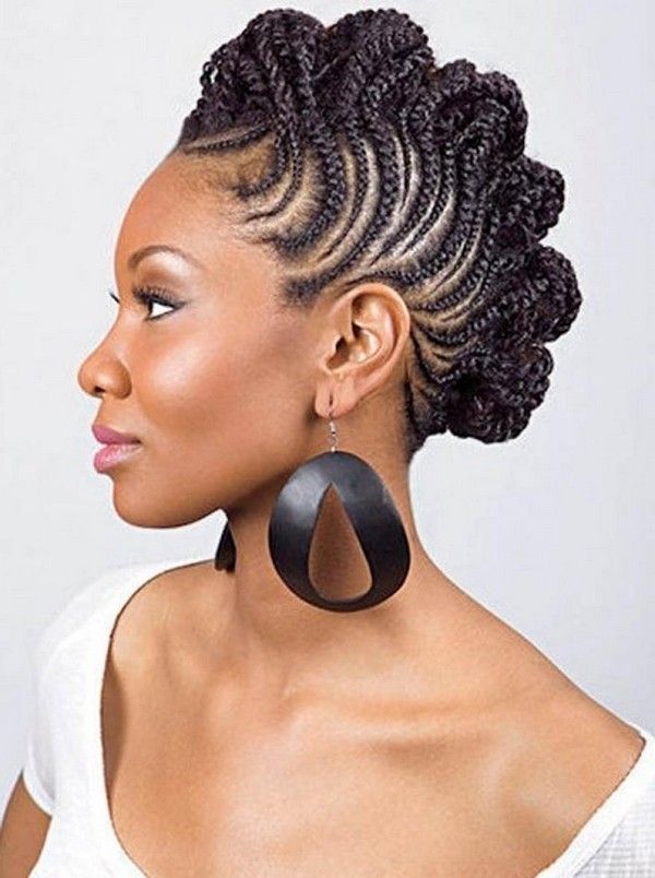 Afrikanische Zöpfe und Wendungen – wie wählt man die perfekte Frisur für Sie aus?