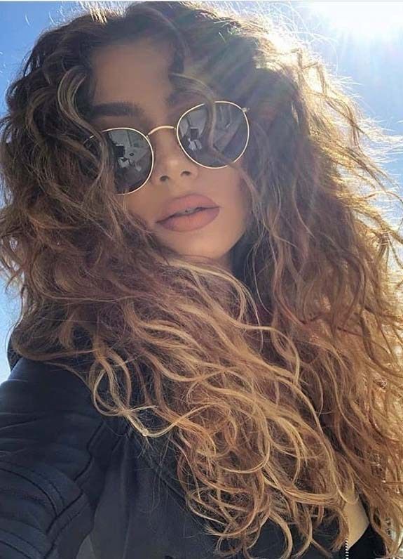 Amazing Voluminous Long Curly Hairstyles & Cuts for 2019