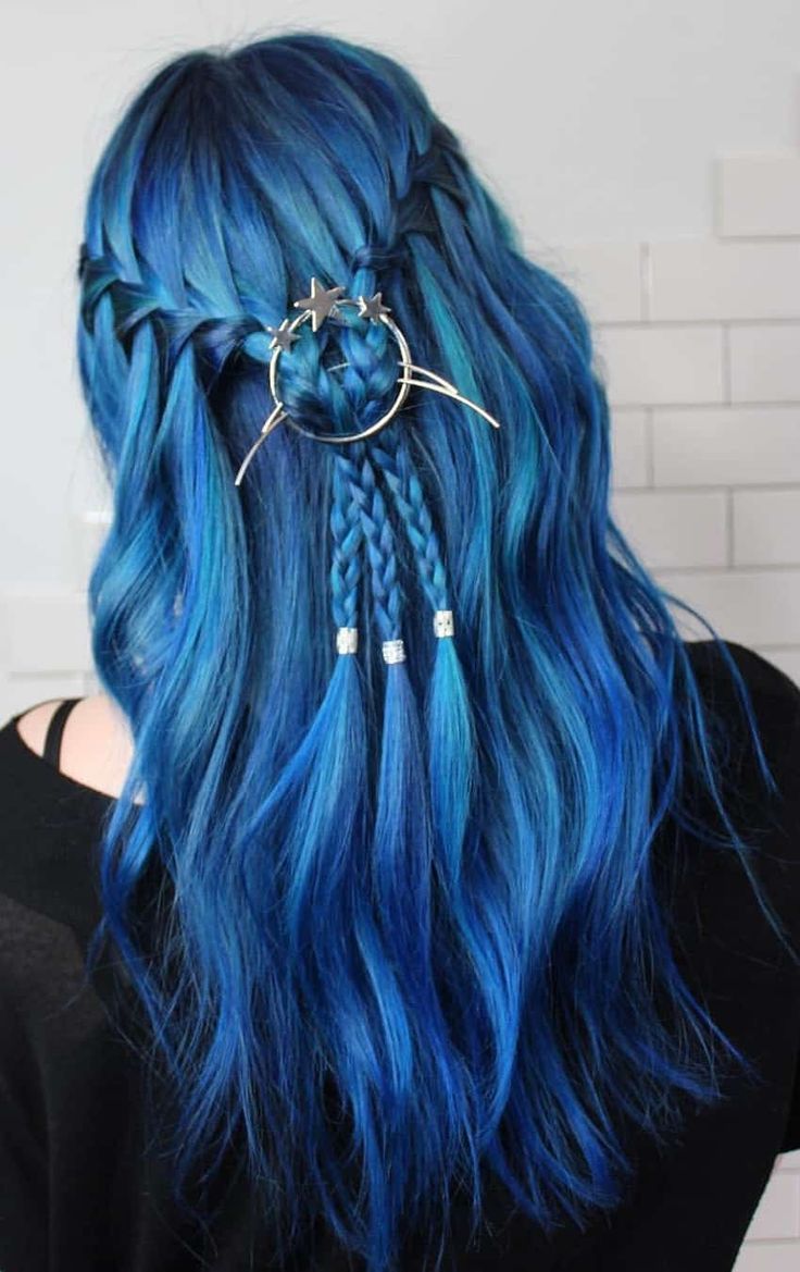 Blaue Haarfarbe