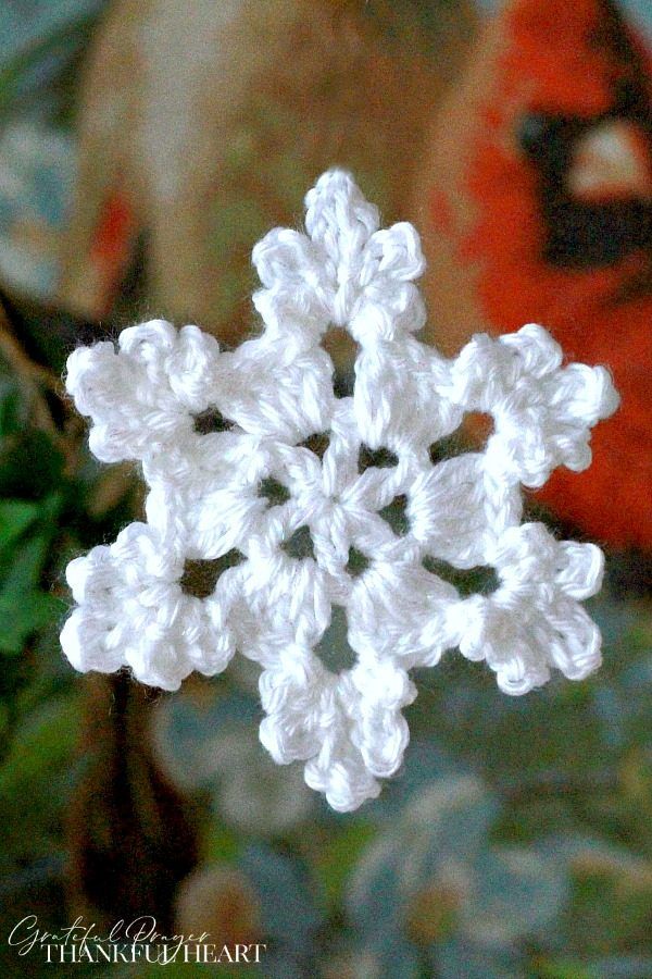 Christmas-Decorations-Snowflakes.jpg