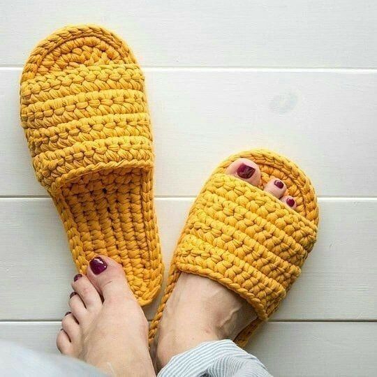 Crochet slippers easy DIY tutorial - Page 7 of 50