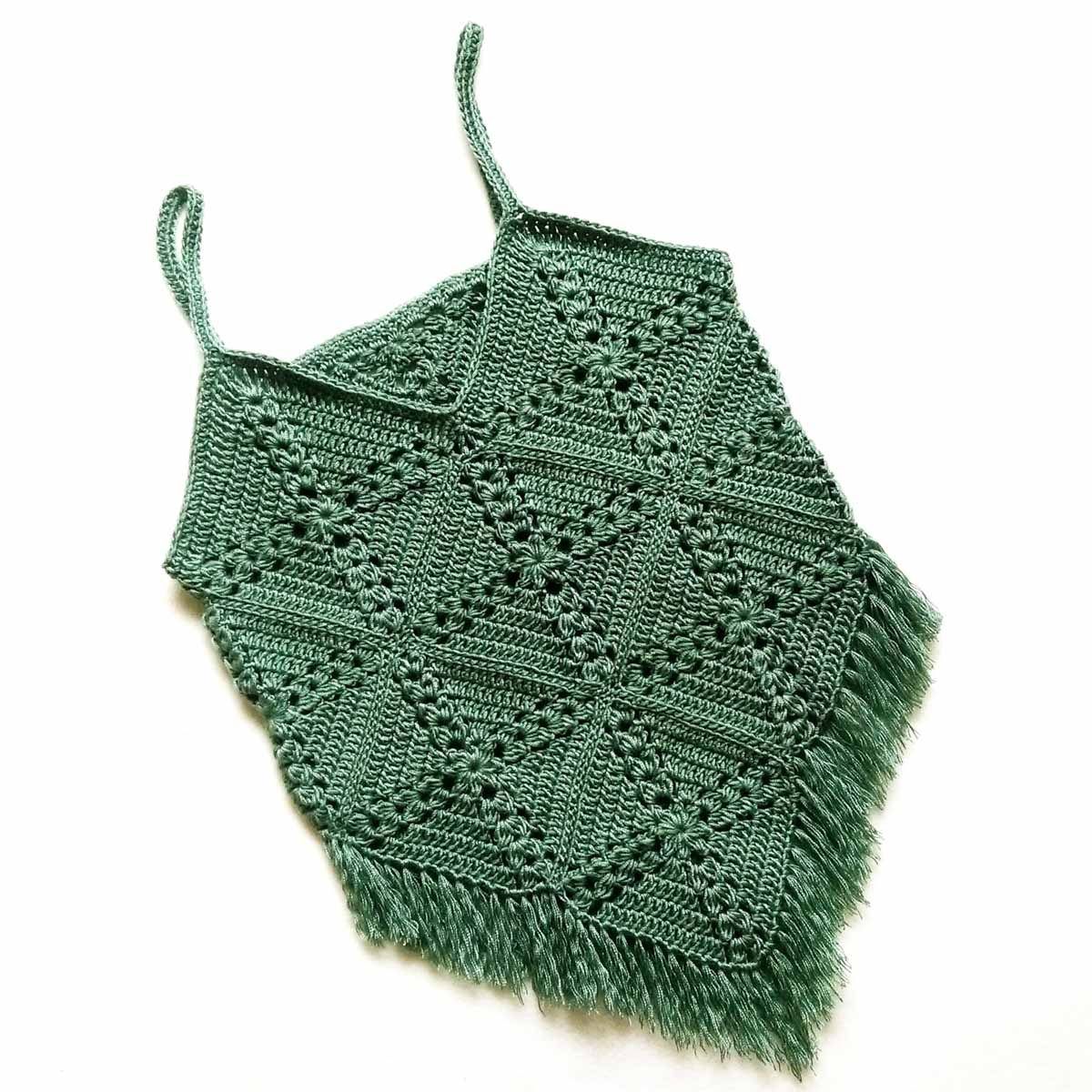 Crochet summer top – free pattern in three sizes – Grădina cu fluturi