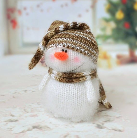 Cute Snowman Hand-knitted toy Amigurumi Miniature Crochet Art Dolls Christmas Ornament toys Handmade Winter gifts Stuffed Easter decor
