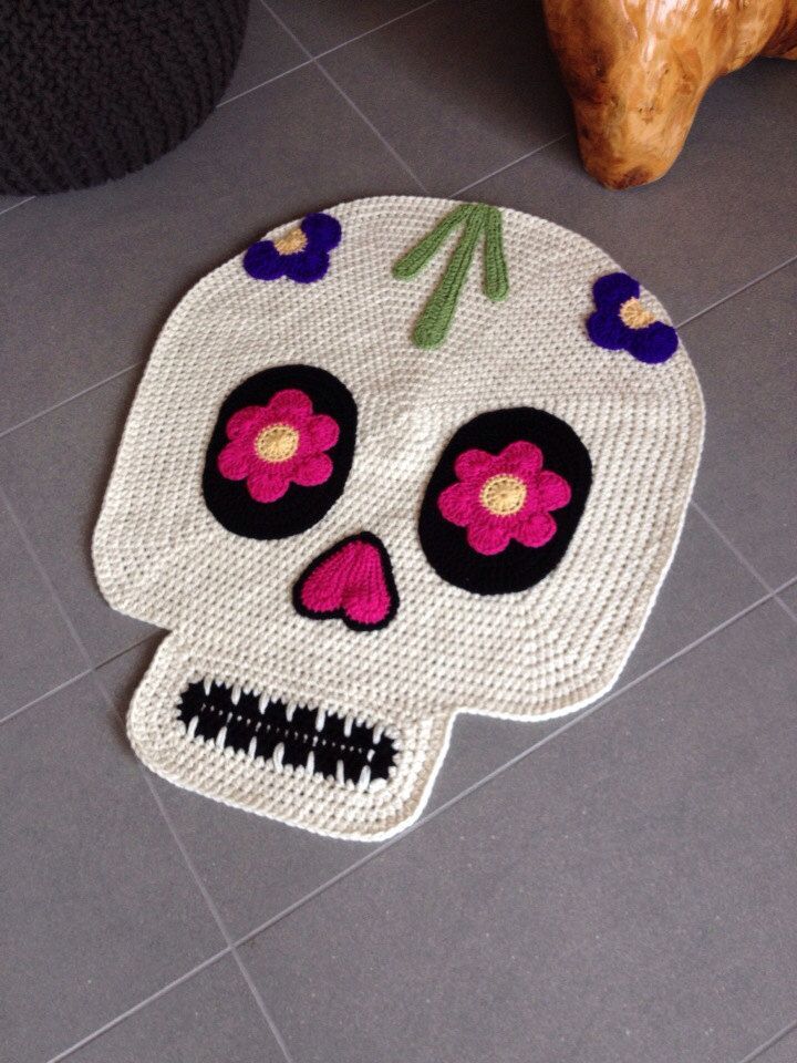 Day of the dead skull crochet rug