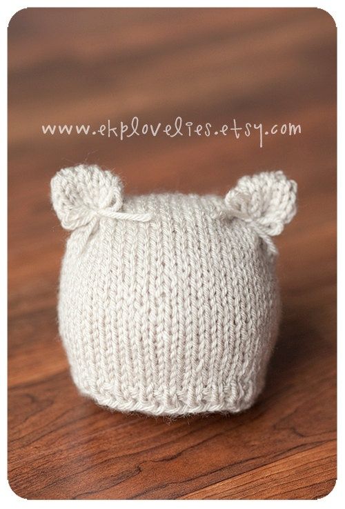 Delicate Knit Kitten Newborn Hat mit Bögen von ekplovelies auf Etsy
