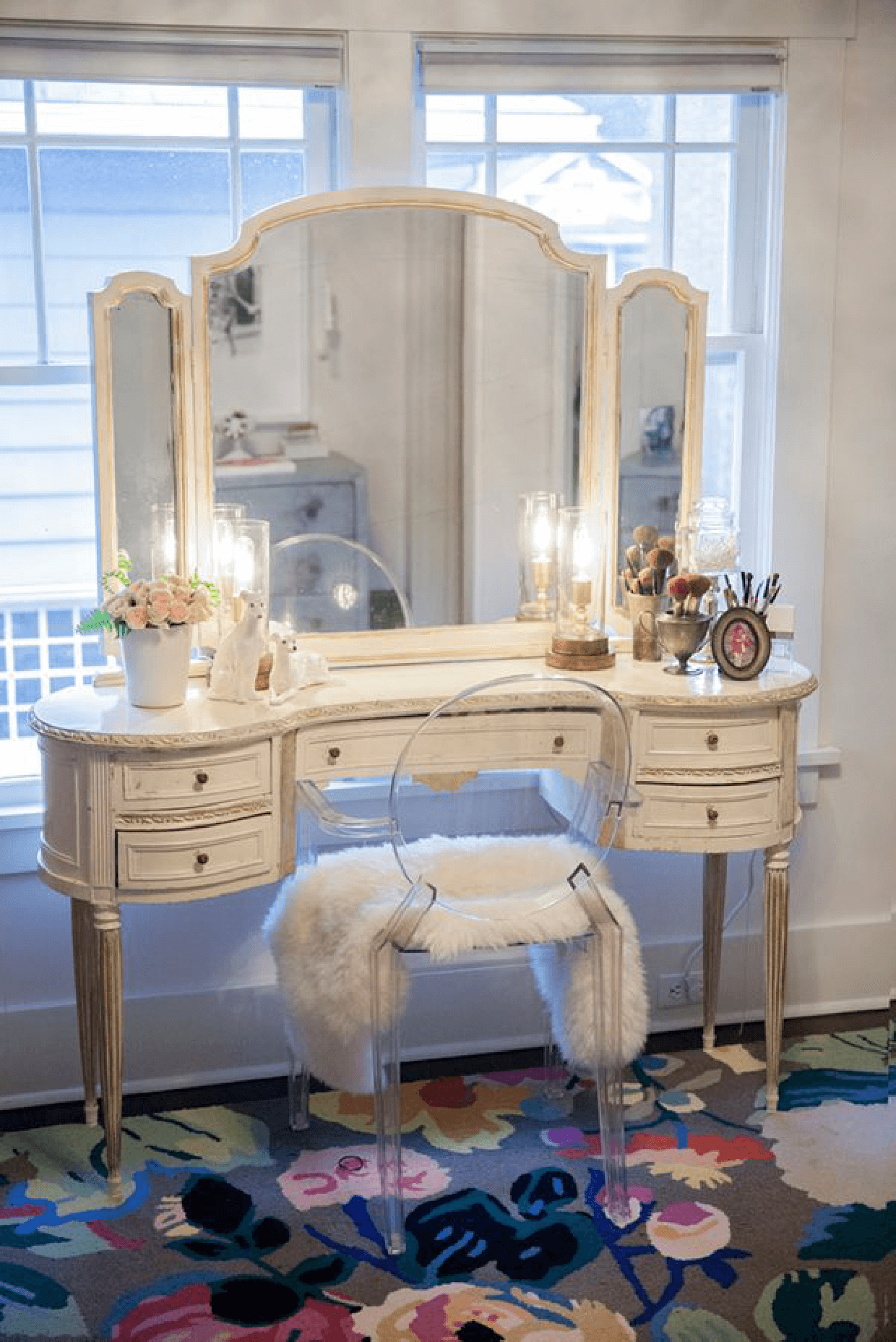 Elegant Antique Vanity Table with Triptych Mirror