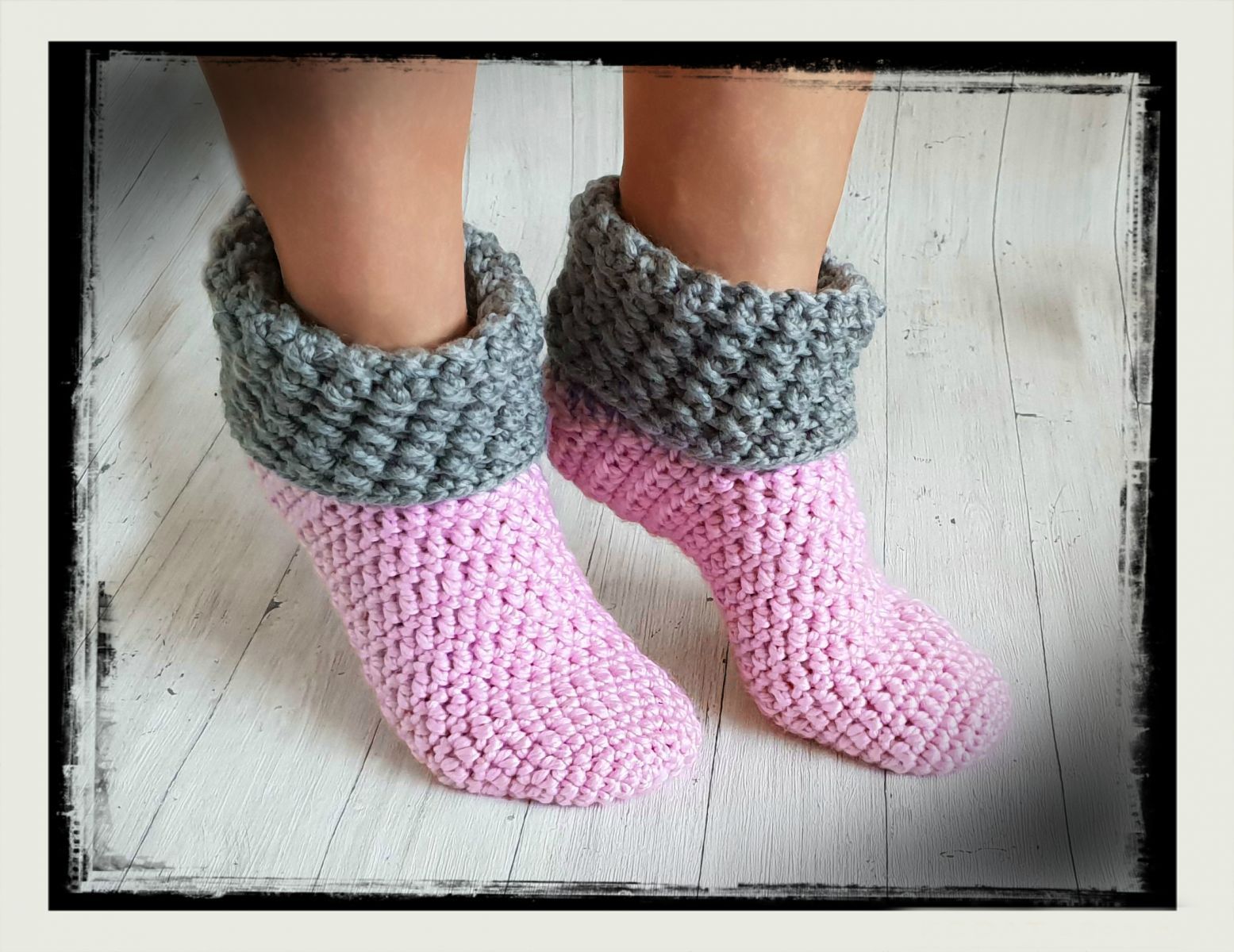 Free Crochet Pattern Warm House Socks