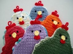 [Free Pattern] Adorable Little Chicken Potholder To Brighten Up Your Kitchen