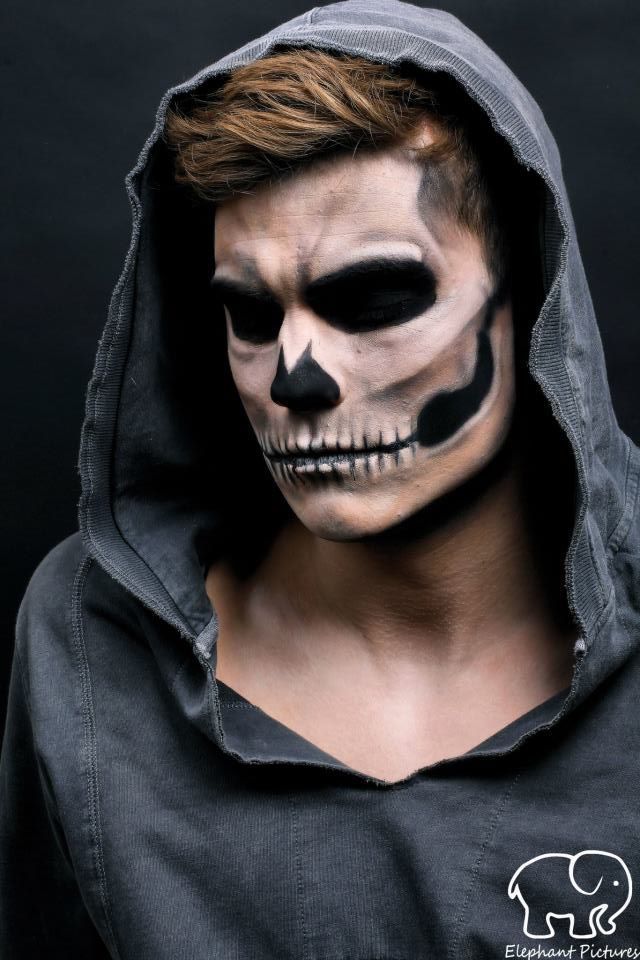 Herren-Halloween-Make-up.jpg