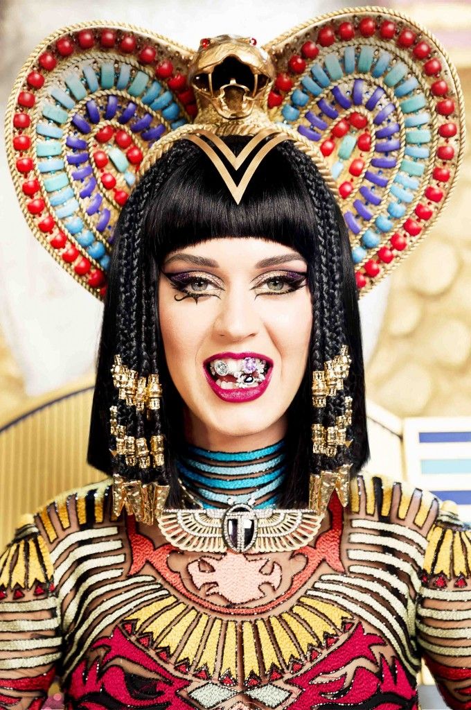 Katy Perry Dark Horse Makeup Tutorial from COVERGIRL