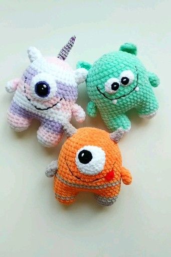Kawaii Little Monster Plush Toy – Funny Halloween Gift – Crochet Amigurumi Alien