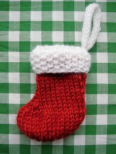 Knit Little Christmas Stocking for Beginners - Free Download Pattern