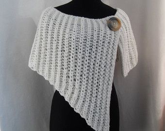Knitted poncho - asymmetrical and very beautiful for autumn (color like grass)