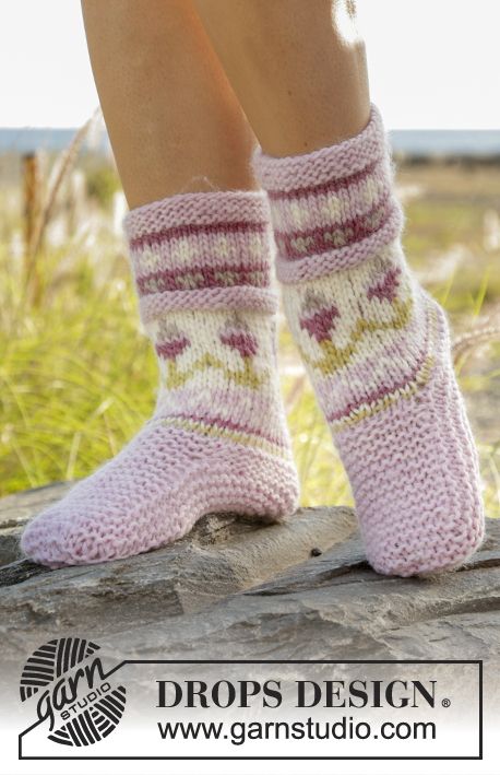 Knitted-slipper-with-multi-coloured-pattern-and-in-garter-stitch.jpg