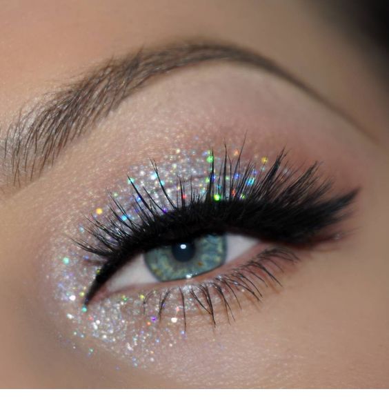 Silver glitter for makeup eye