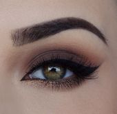 This magical make-up look with gold and brown tones goes well with green ... - Hochzeit Make Up ♥ Parfum.de