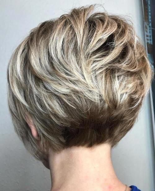 Very Short Stacked Bob with Layers #shortbobhairstyles