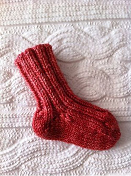 We're Going Ga-Ga for These Baby Socks - Free Pattern
