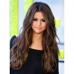 #WigsBuy Lange Perücken Ausgezeichnete Selena Gomez Gewellte Frisur 22 Zoll 100...