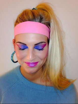 Women's hairstyles in the style of the 80s