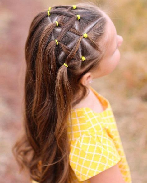coiffure fillette élastiques jaunes #hairstyles #girl #beautyhairstyles - Haarformen | Haar-Trends