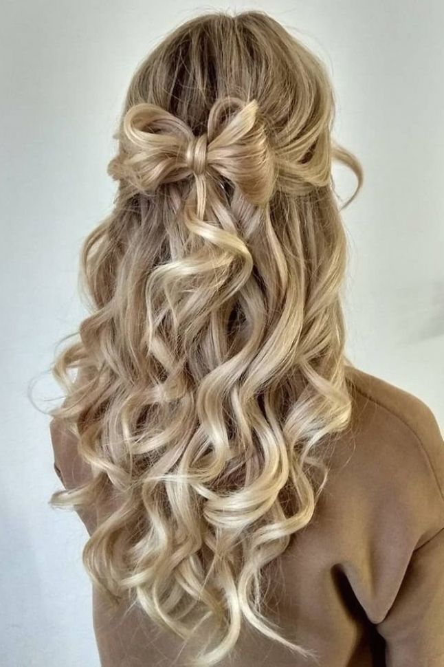 Stunning Hairstyle Ideas for Prom That Will Make You Shine