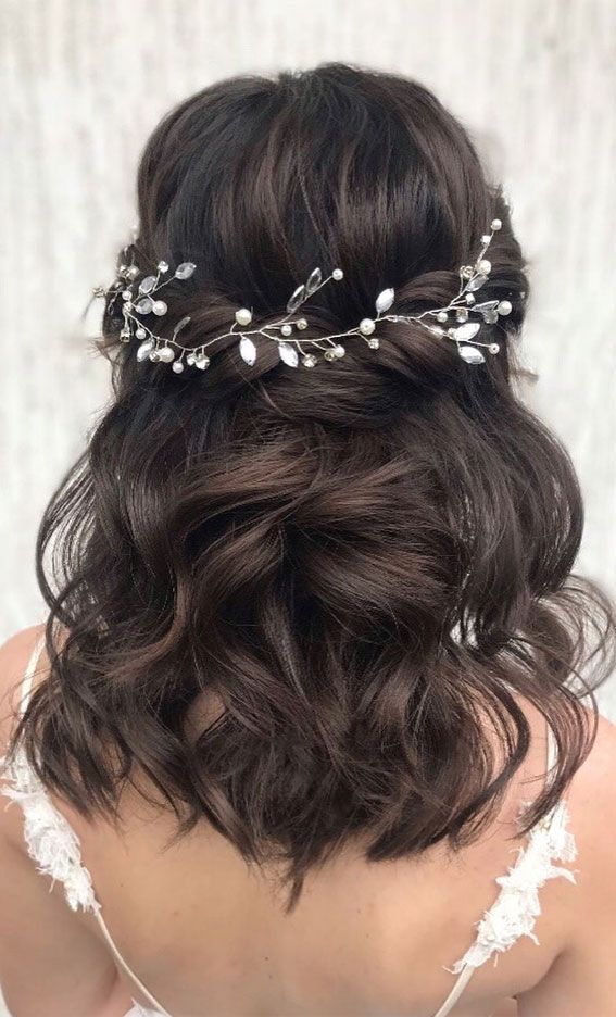 Stunning Open Hairstyles for Effortlessly Chic Looks
