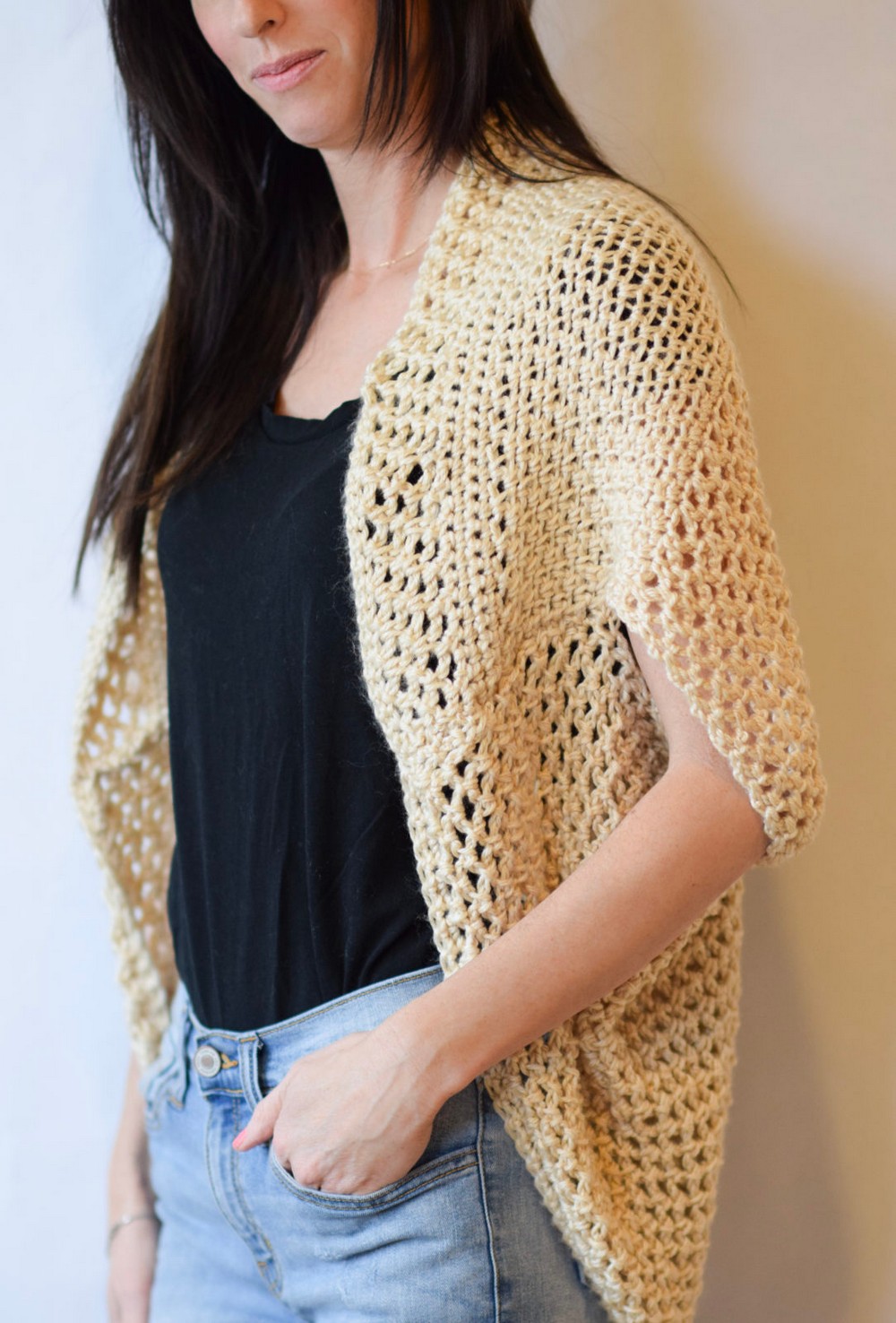 Crochet the Mod Mesh Honey Blanket Sweater with a free pattern