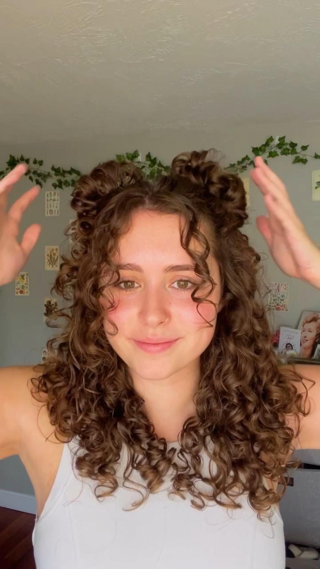 Stylish and Easy Hairstyles for Curly Hair