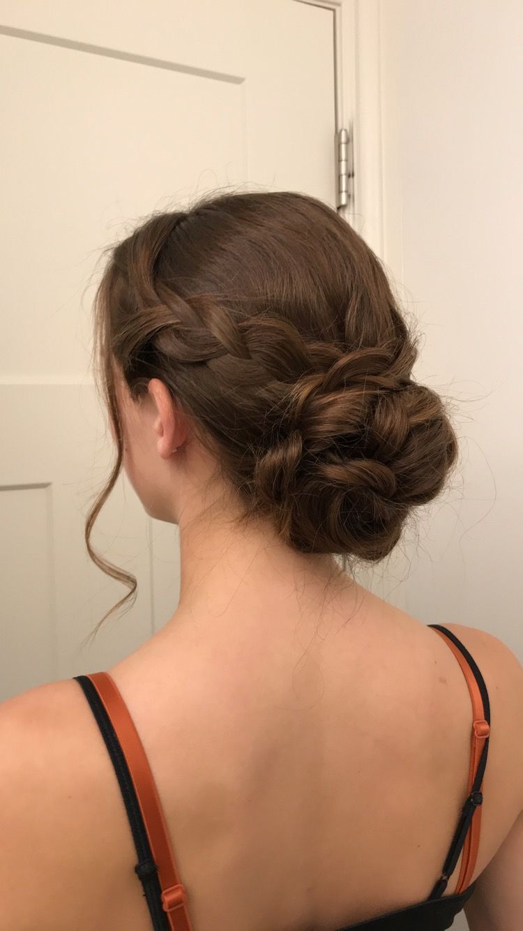 hairstyle updo