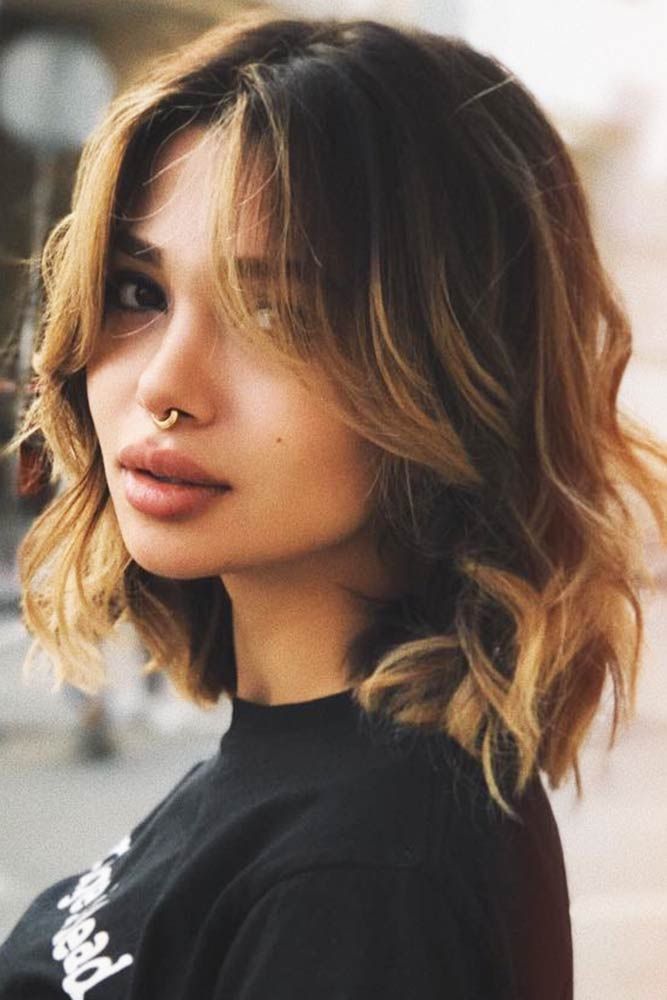 Discover the Trendy Look: Short Layered Hairstyles for a Fun and Flirty Vibe