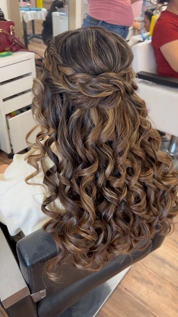 Glam Up Your Look: Fabulous Hairstyles for Prom Night