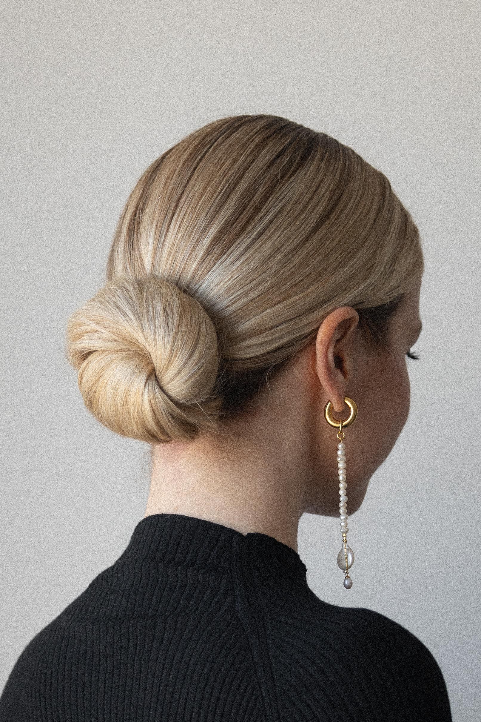 Mastering the Art of the Perfect Bun: A Guide to Stylish and Easy Hairstyles