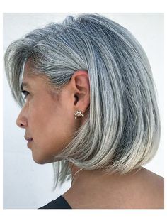 Silver Foxes: Embracing the Trend of Grey Hairstyles