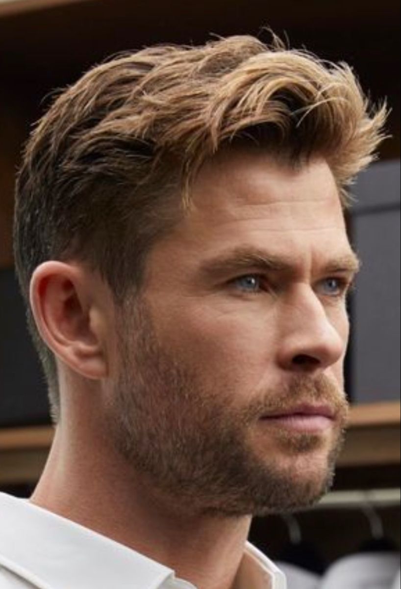 Sleek and Stylish: The Best Short Hair Styles for Men