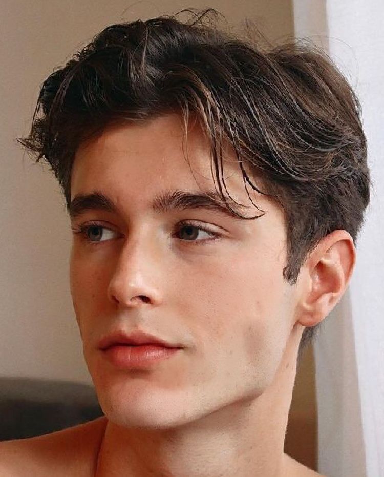 The Ultimate Guide to Finding the Perfect Hairstyle for Men