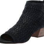 Stylish Women’s Boots: Comfort Meets Chic Elegance