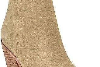 Explore Trendy Women’s Boots: Fashion Meets Comfort