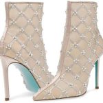 Explore Stylish Women’s Boots at Amazing Prices Online!