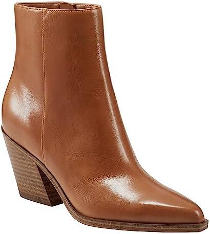 Stylish Women's Boots: Fashion meets Comfort & Functionality