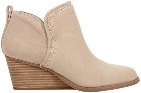 Explore Stylish Women's Boots: Comfort, Fashion & Function