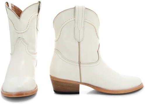 Explore a ⁢Diverse Collection of Stylish Women's Boots Online!