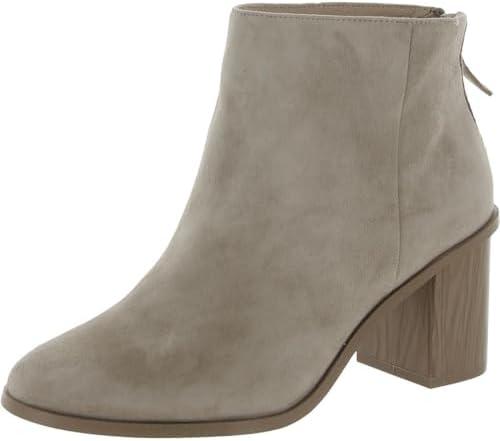 Explore Trending Women's Boots: Chic Styles Await!