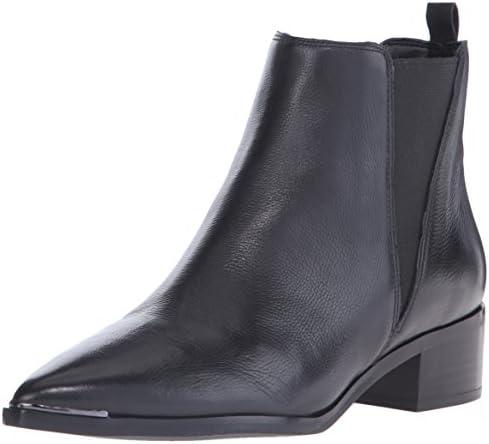 Explore Stylish and Comfortable Women's Boots Online!