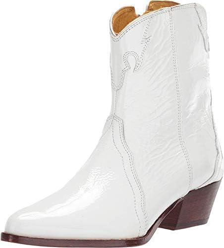 Explore Stylish Women's Boots at Amazing Prices Online!