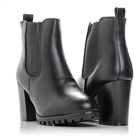 Explore Chic Women's Footwear: From Boots to Booties!