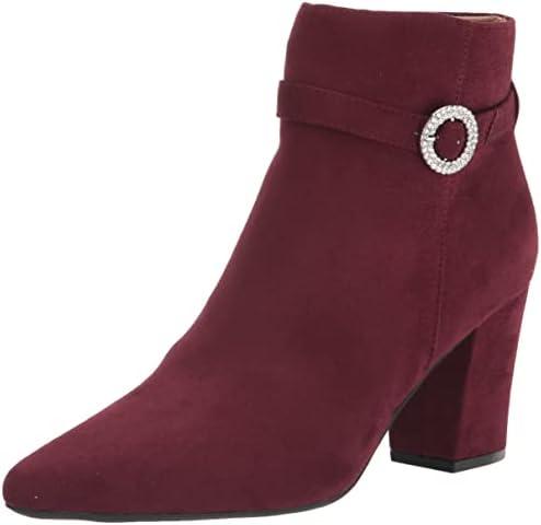 Explore stylish and comfortable women’s boots for all occasions!